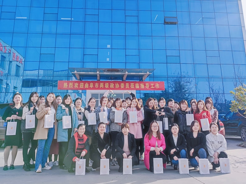 “三八婦女節(jié)”歡迎曲阜市兩級(jí)政協(xié)委員蒞臨辰宏醫(yī)療指導(dǎo)工作