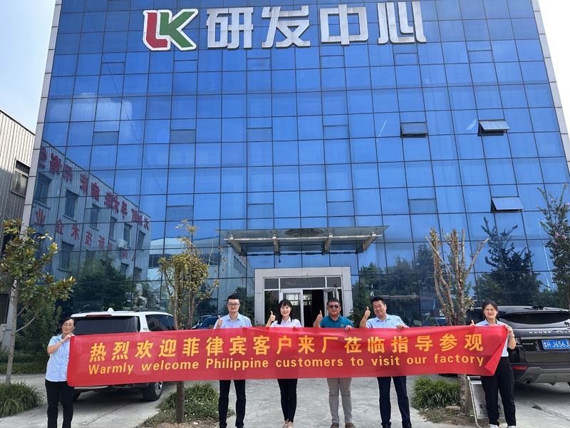 歡迎菲律賓客戶(hù)到山東辰宏醫(yī)療集團(tuán)參觀考察 